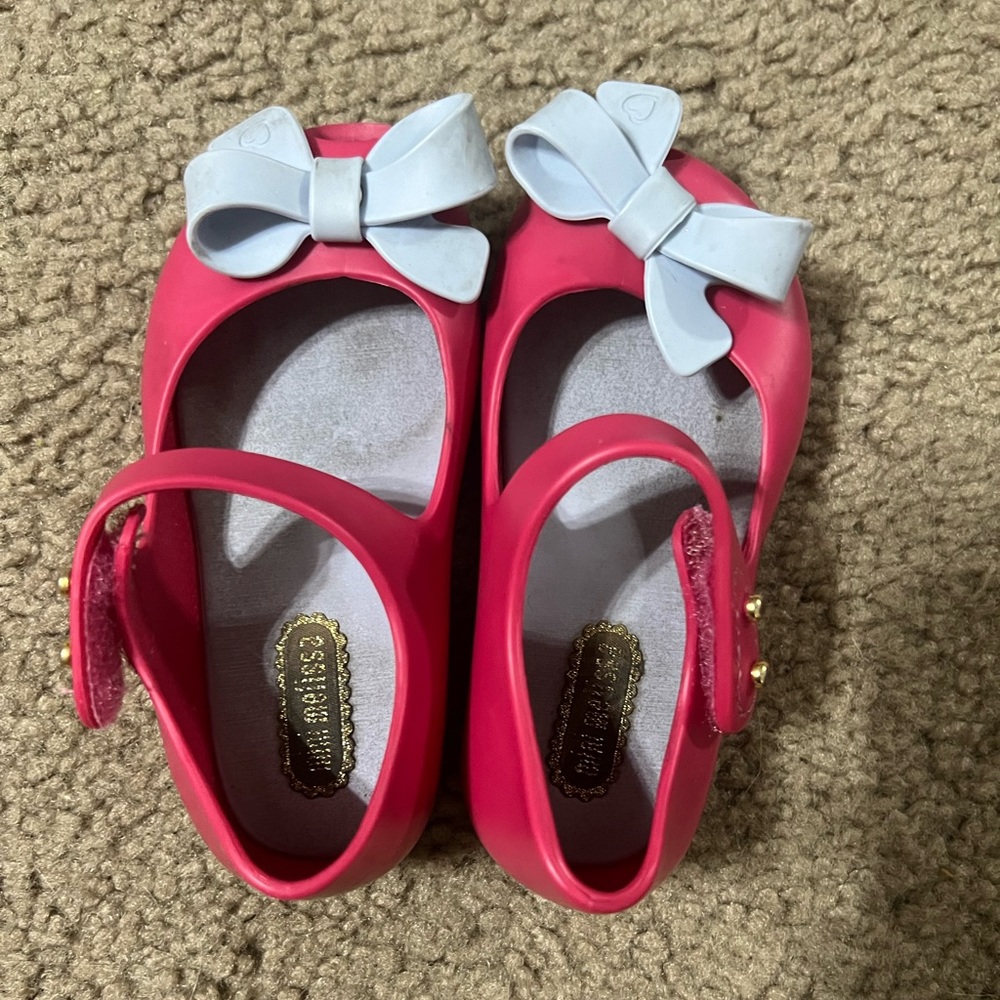 Mini Melissa size 6 toddler shoes